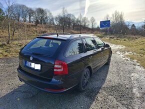 Škoda Octavia Combi 2.0 TDI RS - 5