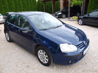 Volkswagen Golf 1.6 FSI Trend - 5