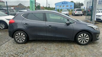 Kia Ceed 1,6 GDI Platinum - 5