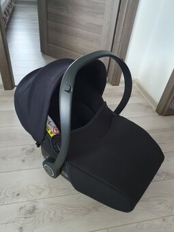 Autosedačka Camarelo Cosmo i-Size 0-13 kg - 5