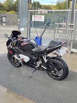 Suzuki gsxr 600 k4 - 5