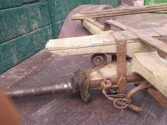 Predna os z konskeho voza - 5