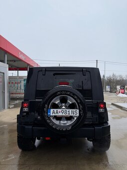 Jeep Wrangler Sahara 3.8 V6 4x4 - 5