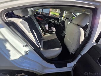 Hyundai Elantra 11/2017 Automat - 5