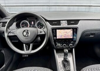 Skoda Octavia COMBI 2.0 TDI 150cv DSG7 Edition - 5