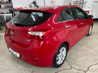 Hyundai i30 1.6i 99kw VYHŘ.SEDAČKY ALU PO ROZVODECH SERVISKA - 5