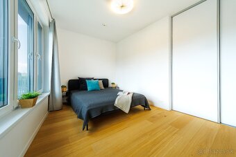 NOVÝ, SVETLÝ BYT S BALKÓNOM, PIVNICOU A GARÁŽOU,ČEREŠNE LIVI - 5