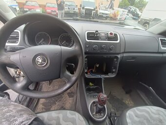 Skoda Fabia 2 - 5