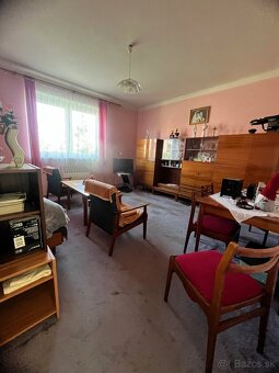 Rodinný dom s veľkým slnečným pozemkom obec Podlužany - 5