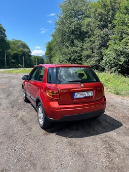 Suzuki SX4 - 5
