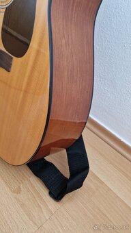 Elektroakusticka gitara YAMAHA - - 5