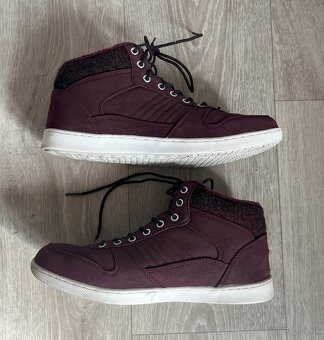 Bordové tenisky VTY veľ. č. 40 - - 5