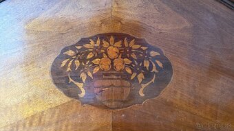 Starý príborník / komoda z masívu – orech, intarzia - 5