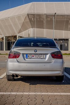 BMW E90 330xd - 5