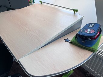 Detský “rastúci” písací stôl Mayer - 5