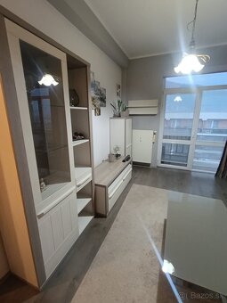 Predám 2 izbový byt Nová Radvaň - 5