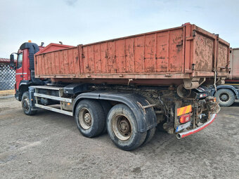 VOLVO FM Hákový nosič kontajnerov 6x6 - 5