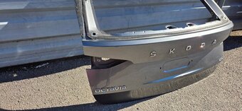 Piate kufrové dvere Octavia 4 kombi - 5