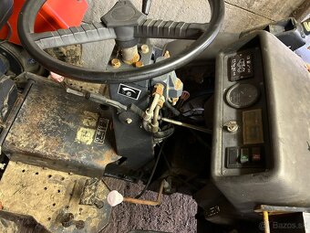 Predám traktor AGT830 - 5