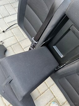 Zadné sedačky SUPERB s ohrevom - 5