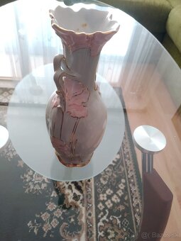 Sklenené a porcelánové vázy - 5