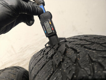 205/70 R15 Zimné pneumatiky Nokian Snowroof 4 kusy - 5