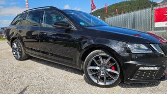 Škoda Octavia Combi 2.0 TDI RS DSG 4x4 - 5