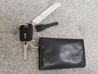 Predam audi s6 c5 4.2 250kw r. v 2000 - 5