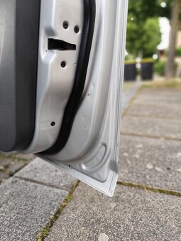 Predám Ford C -max 2,0 i +LPG motor po GO - 5