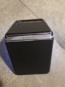 Samsung Z flip 4 - 5
