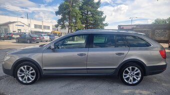 ŠKODA SUPERB COMBI 2.0 TDI - 5
