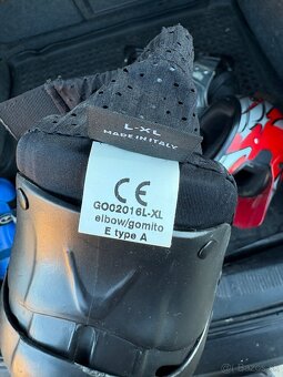 Predám výstroj na mx motorku - 5