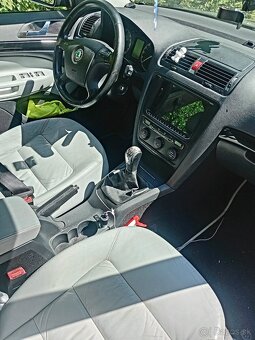 Skoda octavia combi 2.0 tdi 103 kw L&k - 5