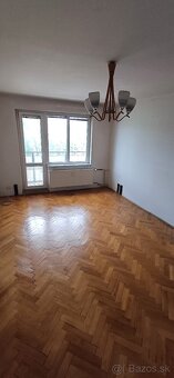 3-izbový byt s balkónomv pôvodnom stave /66 m2/, Hliny VII - 5