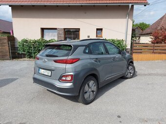 Hyundai Kona Electric 100, servisná kniha, záruka - 5