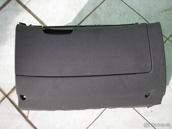 Škoda Octavia 2 interier - 5