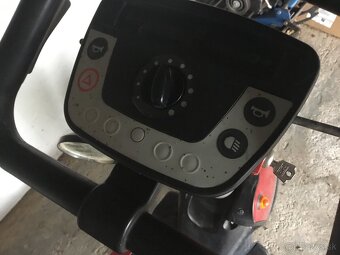 ELEKTRICKÁ INVALIDNÁ TROJKOLKA - 5