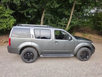 Nissan Pathfinder 2,5 dCI 4x4 , 7 miestny - 5