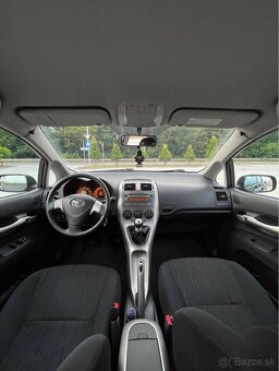 Toyota Auris 2.0D-4D - 5