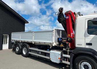 VOLVO FM Trojstranný sklápač s hydraulickou rukou EURO 6 TOP - 5