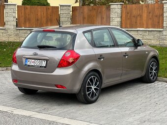Kia Ceed 1.6i - 5