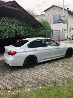 BMW 320 X-Drive M-SPORT - 5