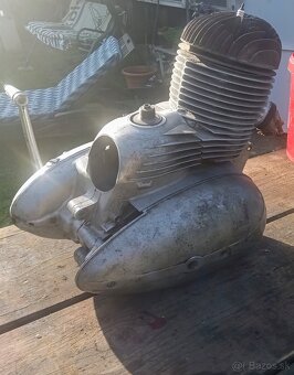 Motor Jawa 250 / 353 Polbubon - 5
