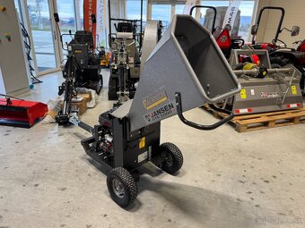 Benzínový štiepkovač dreva JANSEN GTS-1000pro - 5
