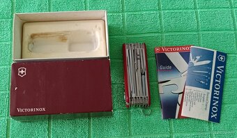 Victorinox Swiss Champ 1.6795 - 5