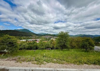 VÝNIMOČNÝ STAVEBNÝ POZEMOK S PANORAMATICKÝM VÝHĽADOM - 5