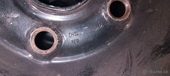 Predám zimné komplety Continental 195/65/15 - 5