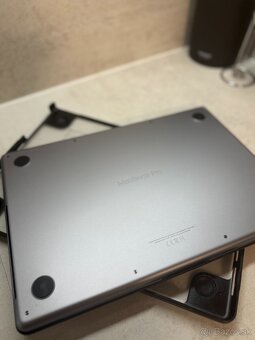 Macbook Pro M3 , 14 palcový - 5