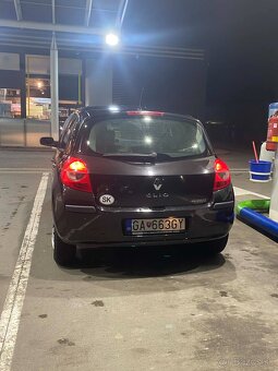 Predam Renault Clio - 5