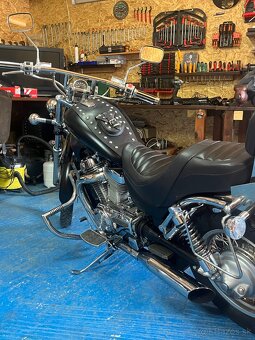 Suzuki Intruder VS800 GL - 5